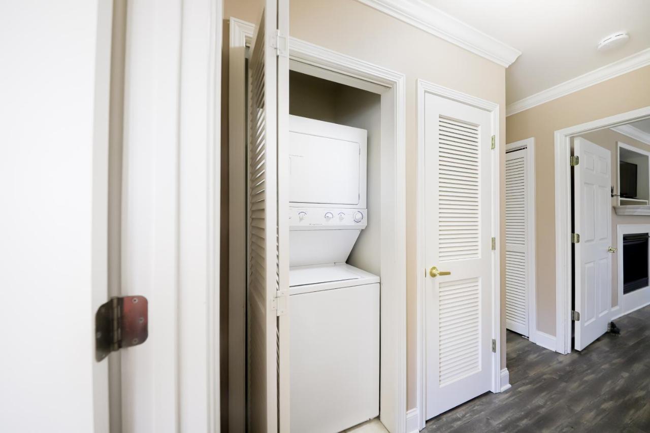 The Bears Den Apartment Хелън Екстериор снимка