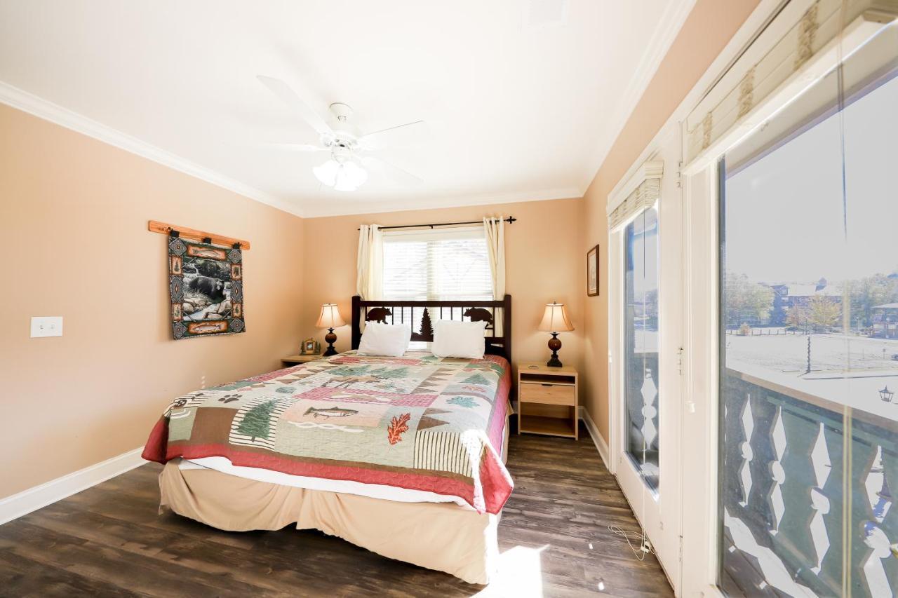 The Bears Den Apartment Хелън Екстериор снимка